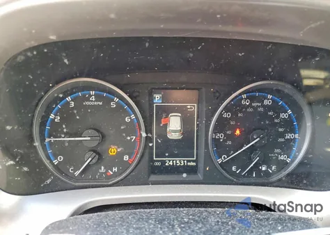 2017 Toyota Rav4 Xle из США, поврежденный, VIN JTMRFREV4HD199248